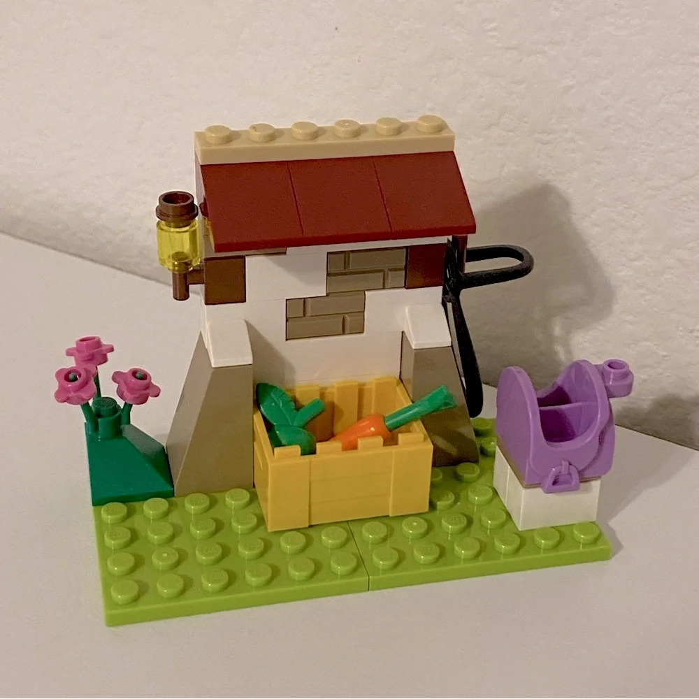 LEGO Friends #3186 Emma’s Horse Trailer Retired 2012 Set (Pre-Owned)